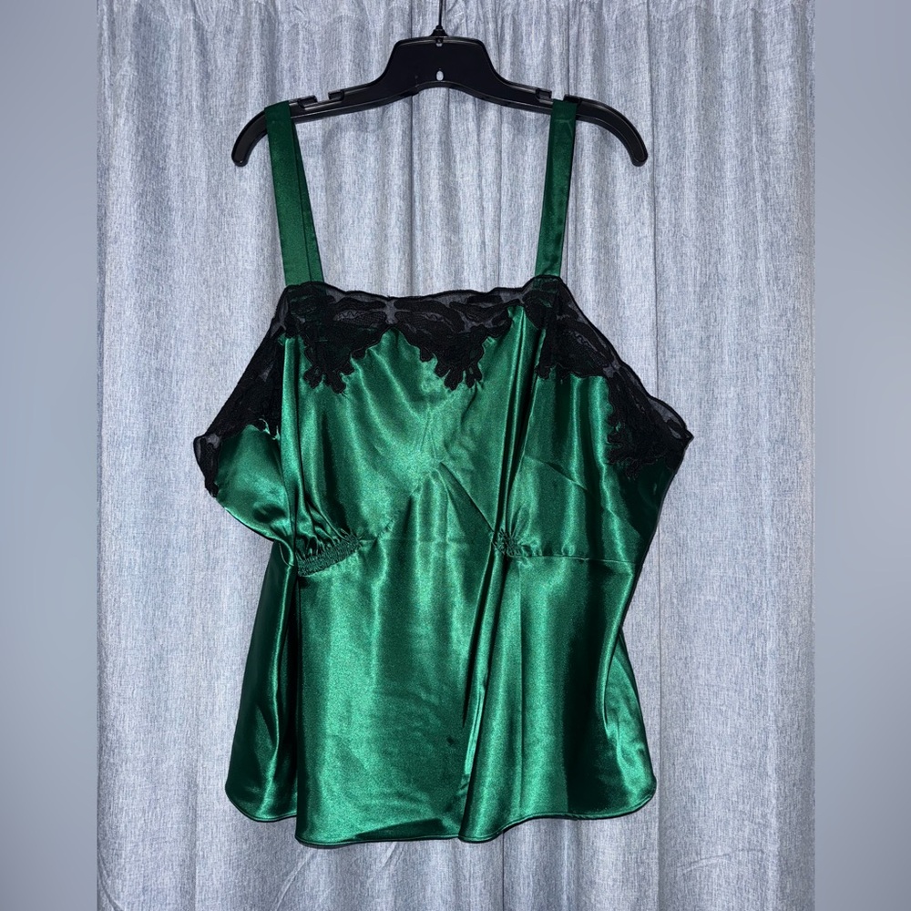 Lane Bryant Elegant Black Green Satin Women's Top size 26 NWT